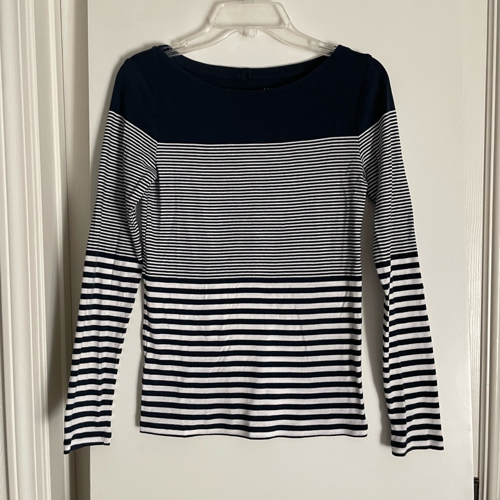 Ann Taylor All Cotton Navy Blue/White Long Sleeve Boat Neck T Shirt Top